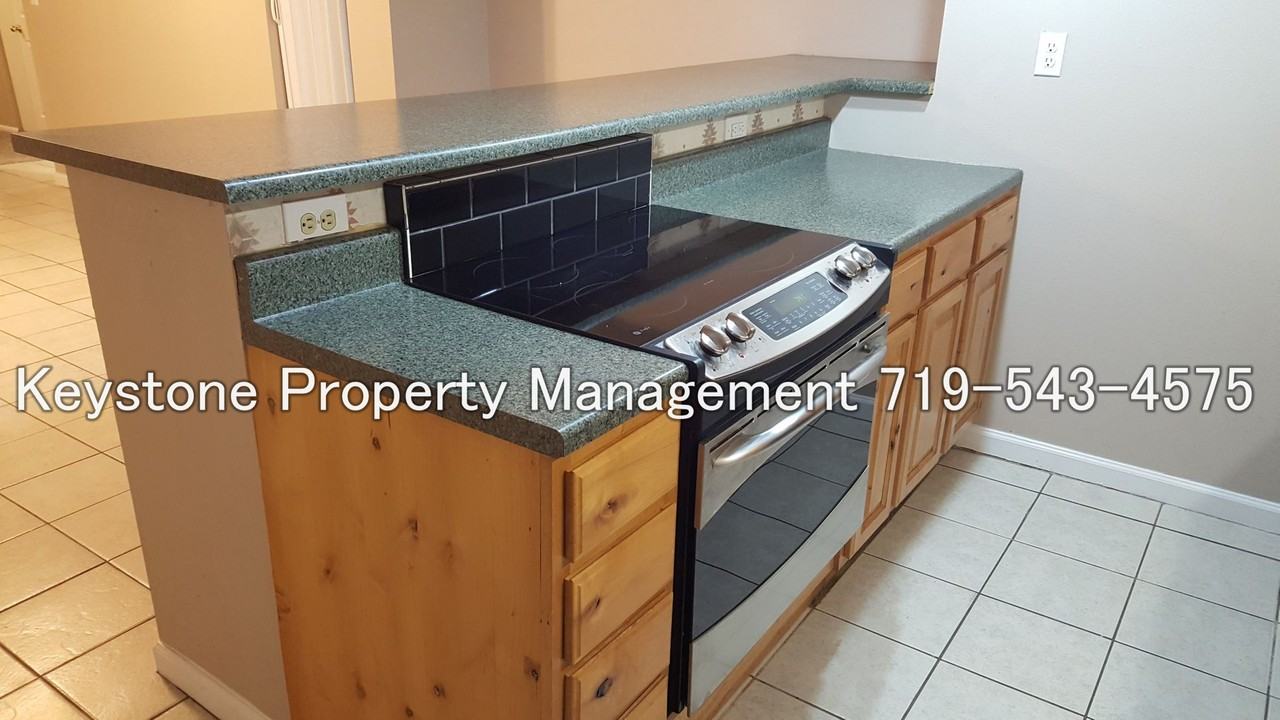 901 901 - 905 N. Greenwood Street - Photo 7 of 12