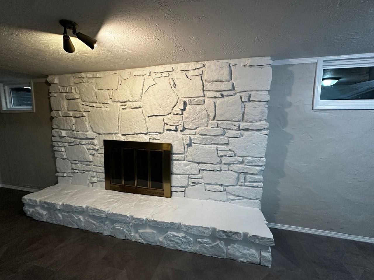 2843 E Eastwood St - Photo 7 of 43