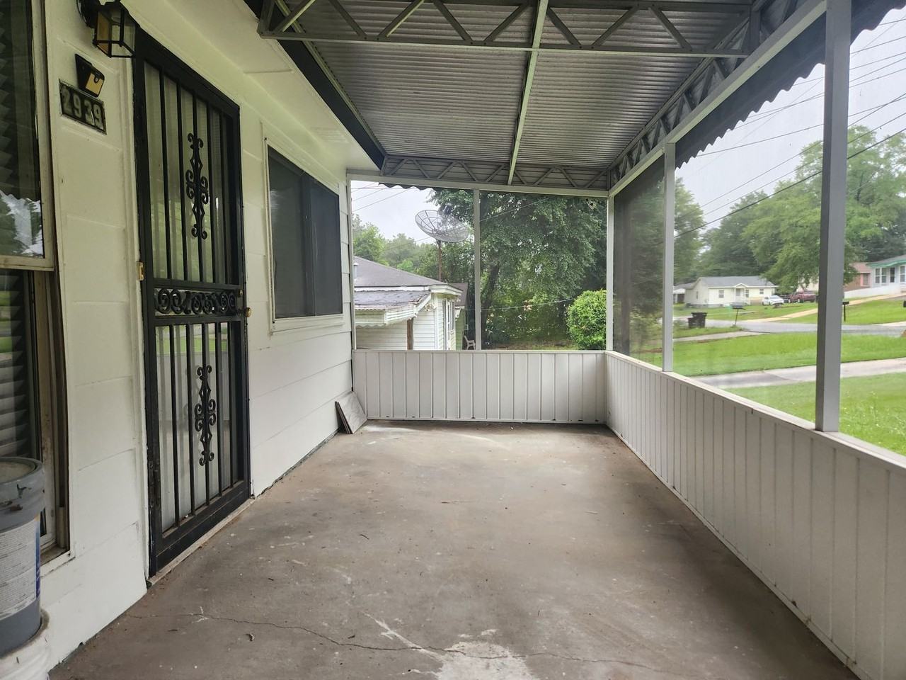 2939 Gleason Ave - Photo 3 of 19