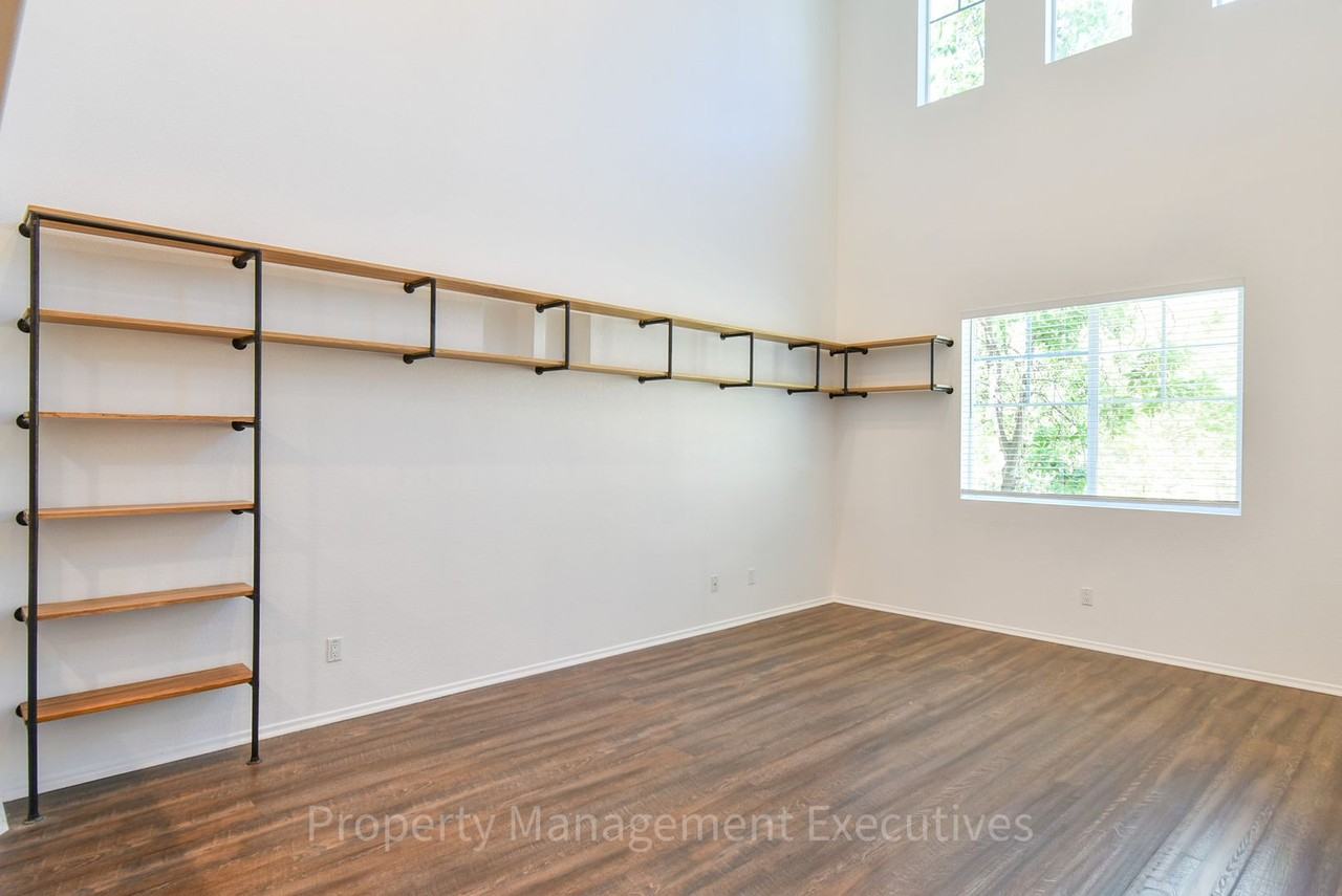 10160 Star Magnolia Ln - Photo 4 of 34