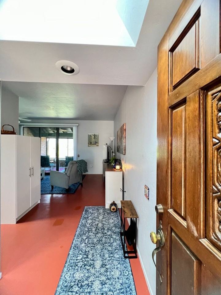 2521 S Calle De Humes - Photo 3 of 24