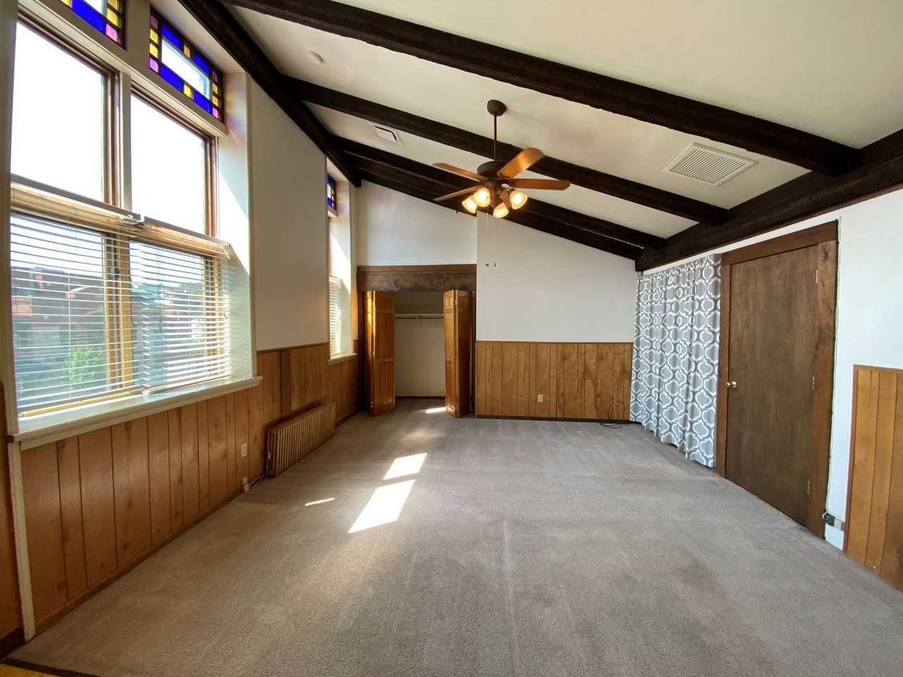 928 Lincoln Ave - Photo 2 of 8