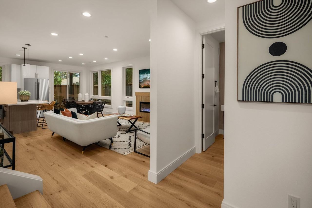 10166 Ne 113th Pl - Photo 3 of 30