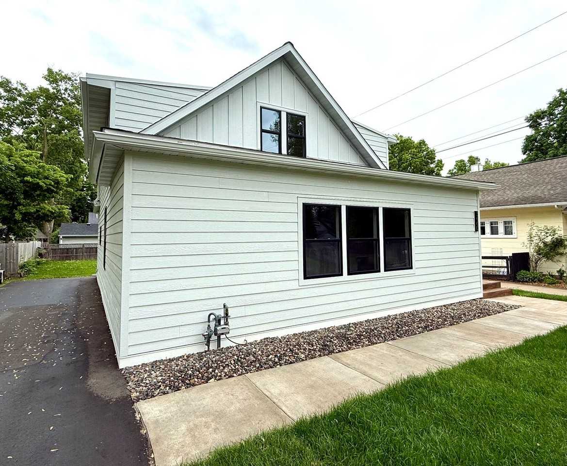 3460 Livingston Ave - Photo 3 of 40