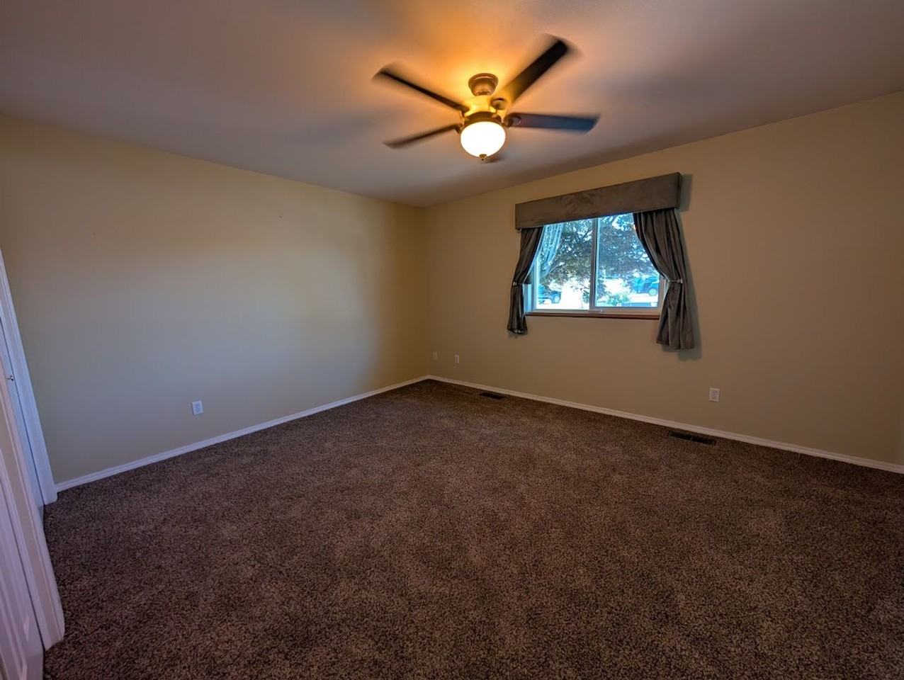 935 Cypress Ct #A - Photo 7 of 29