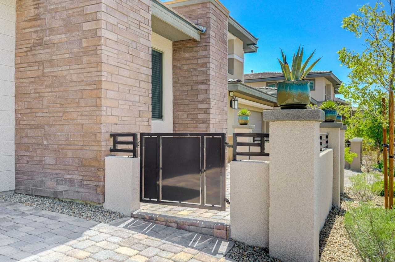 12466 Point Sierra St - Photo 5 of 50
