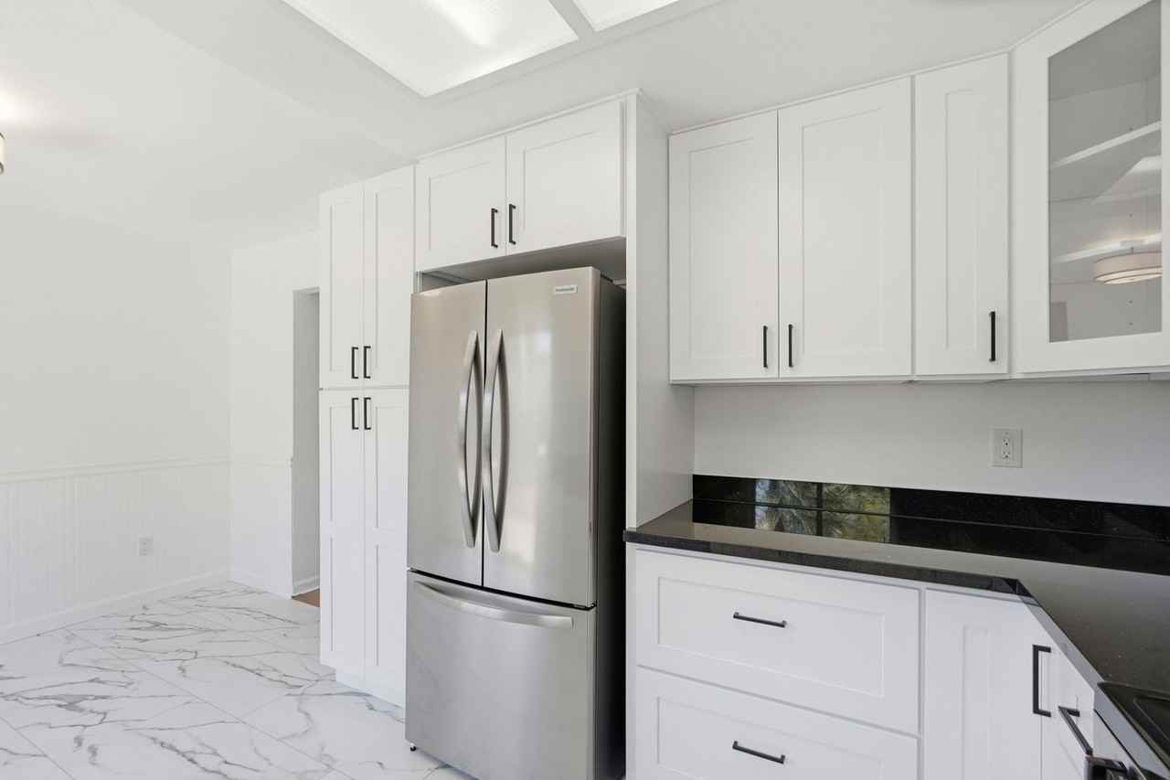 1775 Northstar Dr - Photo 3 of 31