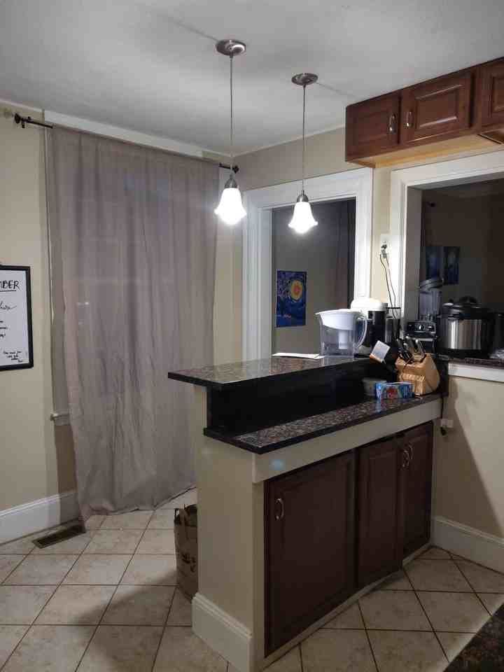 585 Watertown St - Photo 2 of 10