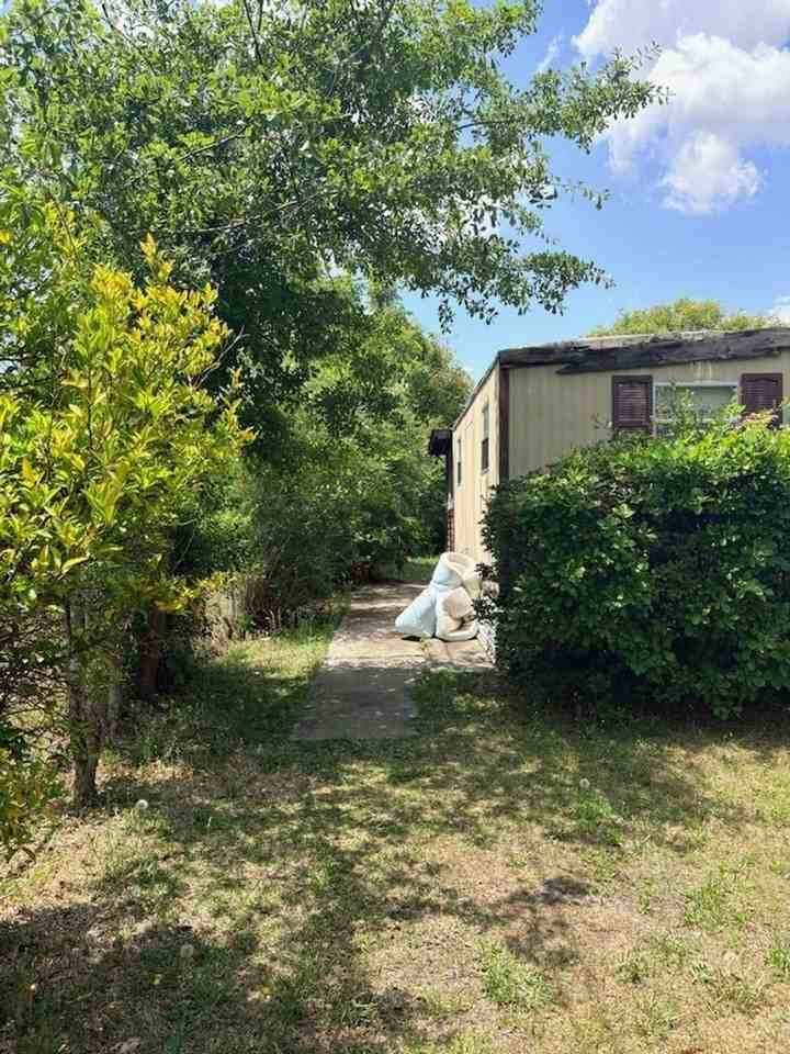 2152 Glen Gardner Dr - Photo 4 of 7