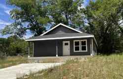 1004 7th St Ne - Photo 1 of 1