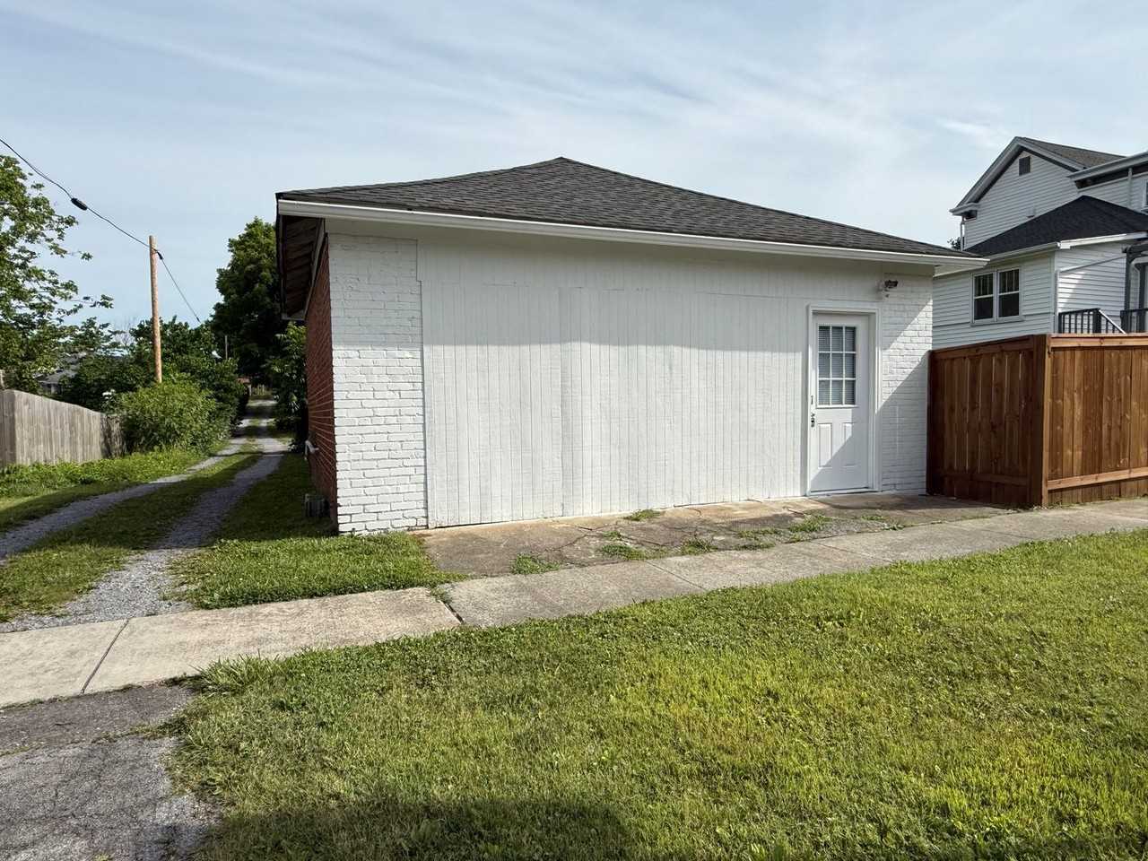 822 822 Georgia St Ave - Photo 2 of 17