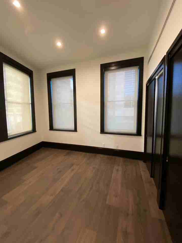 202 Merchant St #2A - Photo 7 of 11