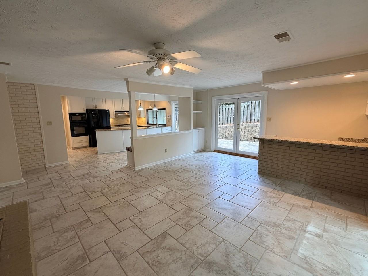 298 Indian Hills Trl - Photo 7 of 26