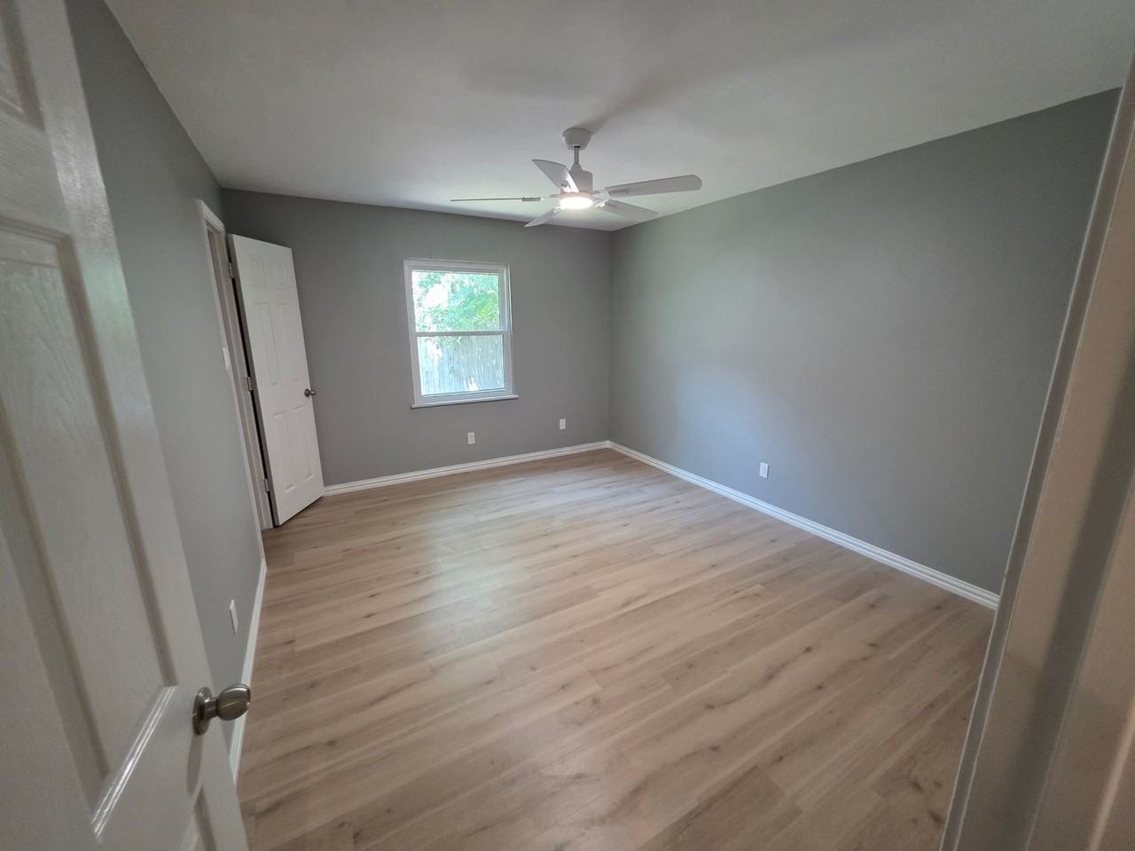 2419 E Timberview Ln - Photo 6 of 23
