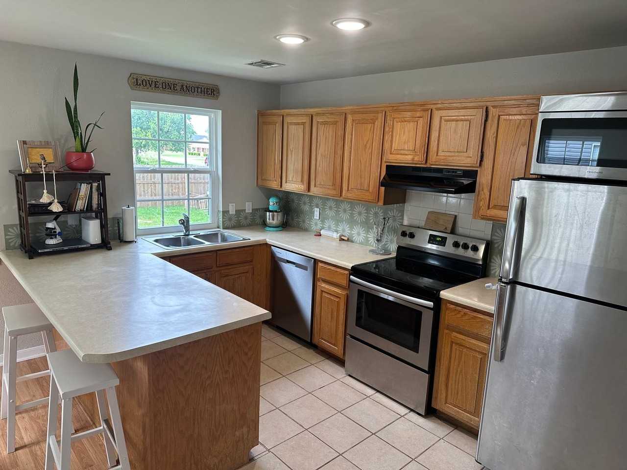 2403 W Mulberry St - Photo 4 of 19