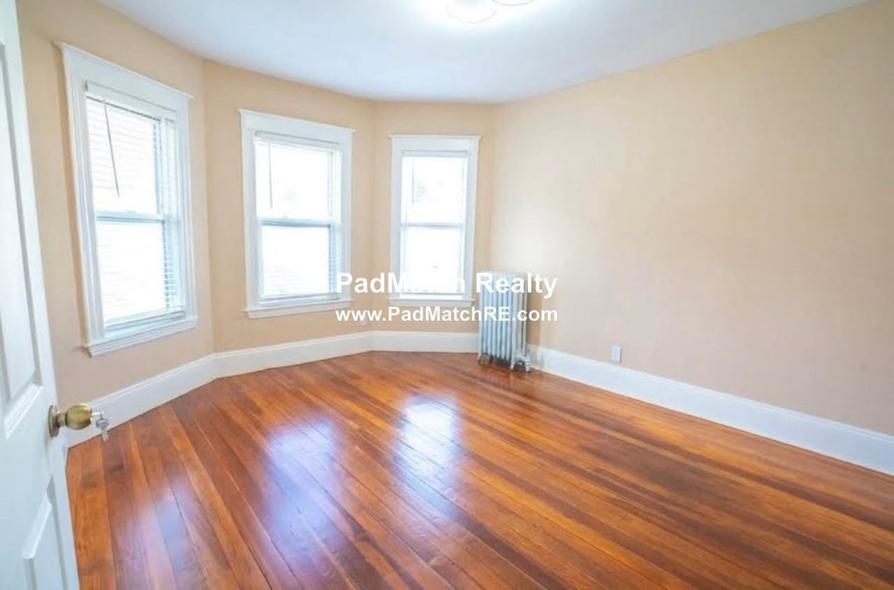 104 Wayland St #2 - Photo 5 of 8