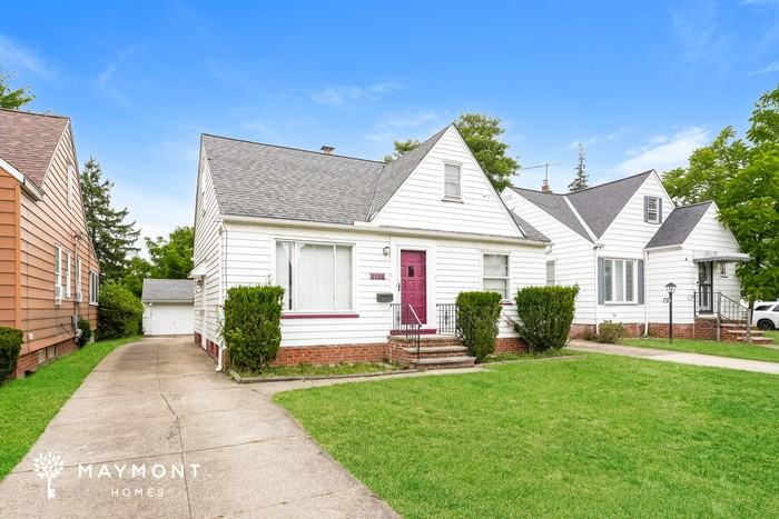 5158 Arch St - Photo 6 of 17