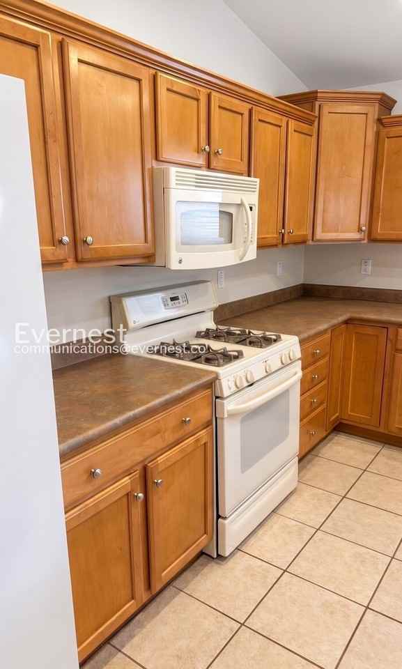 10454 E Ravenswood St - Photo 5 of 31