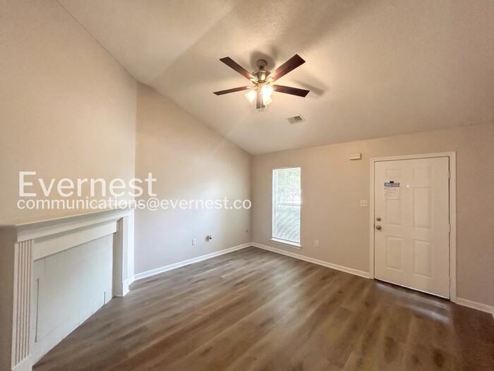 10721 Ridgefield Dr - Photo 3 of 27