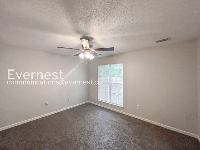 10721 Ridgefield Dr - Photo 7 of 27