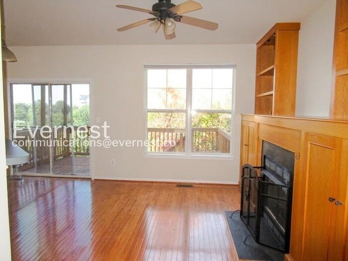 13422 Burrough Farm Dr - Photo 3 of 16