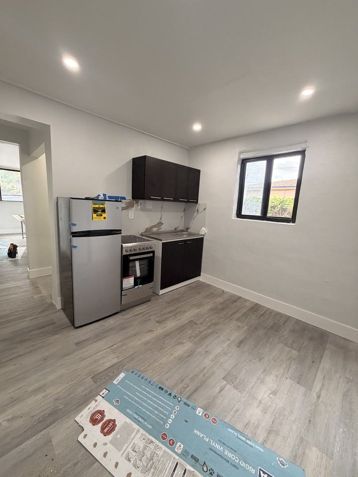 2015 Nw 132nd St #2 - Photo 3 of 7
