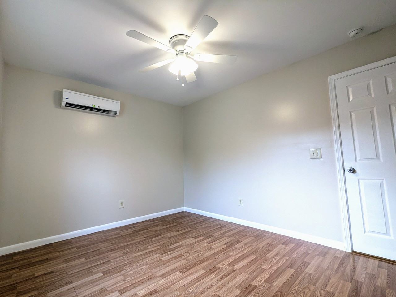 512 32nd Ave N #B - Photo 3 of 14