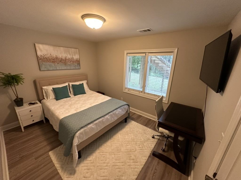 1550 Huntingdon Trl #B - Photo 3 of 9
