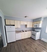 1034 E Division St #C - Photo 1 of 1