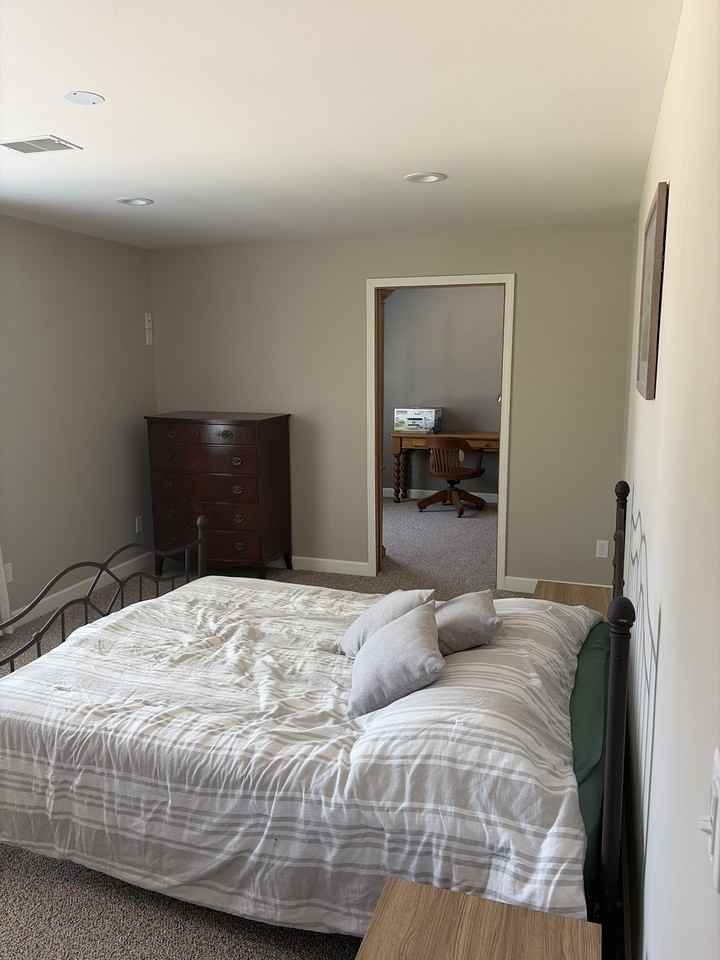 1708 Hawthorne Ave #NA - Photo 4 of 19