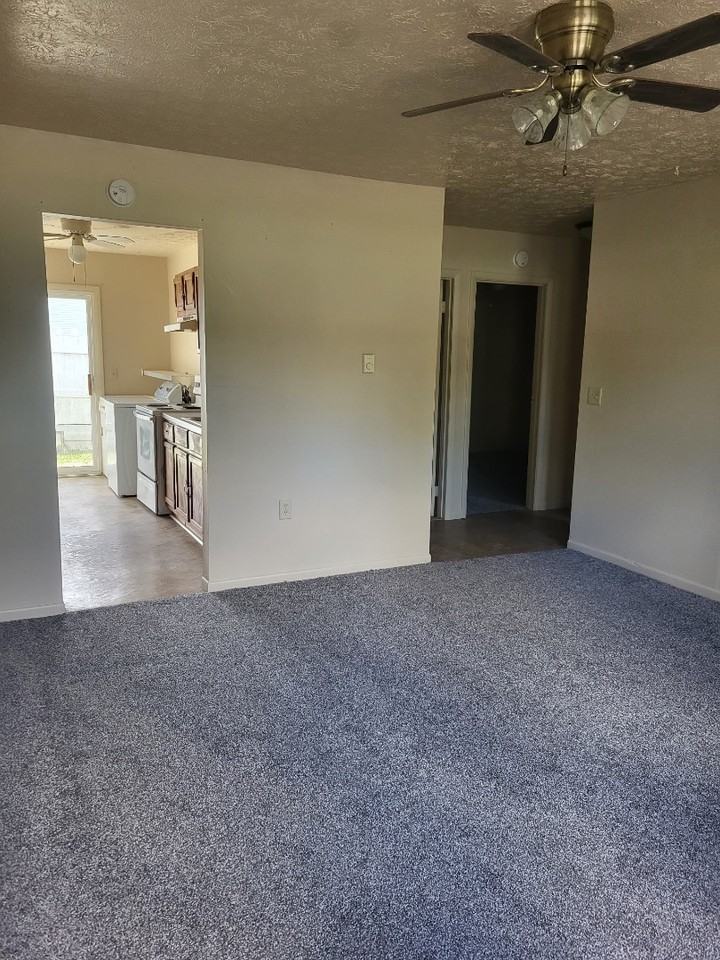 100 Ash Dr. - Photo 3 of 8