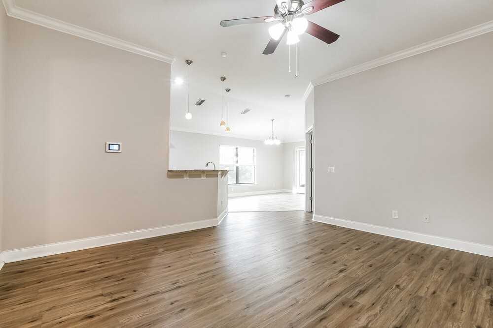 348 Ashton Woods Ln - Photo 4 of 16