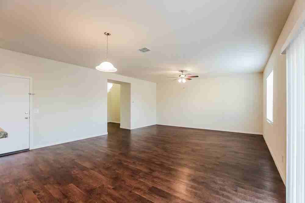 8207 W Pueblo Ave - Photo 5 of 17