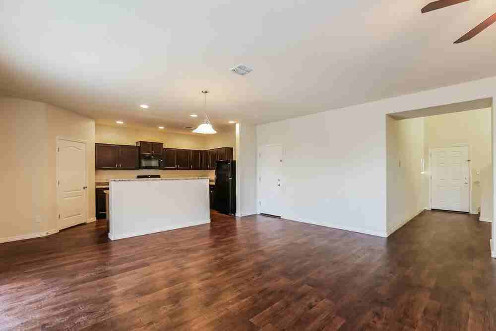 8207 W Pueblo Ave - Photo 7 of 17