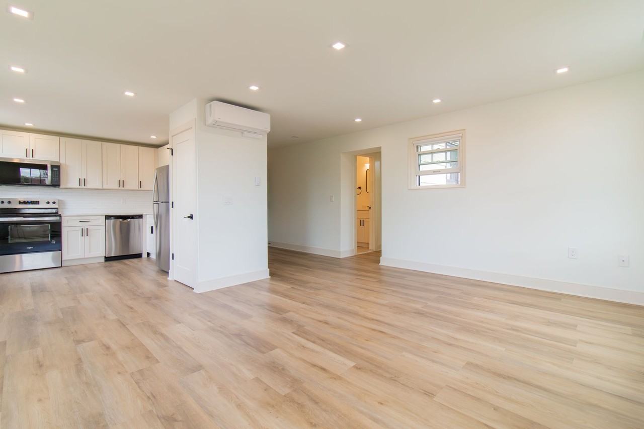 Huntington Apartments - Photo 4 of 50