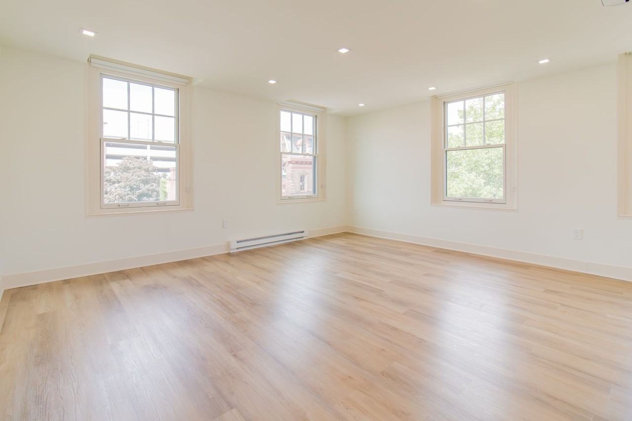 Huntington Apartments - Photo 5 of 50