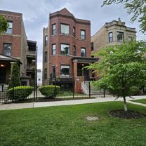 3257 W Palmer St #1B - Photo 1 of 1