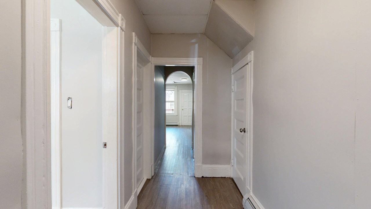 346 Chelsea Street346 Chelsea Street - 1 #1 - Photo 5 of 14