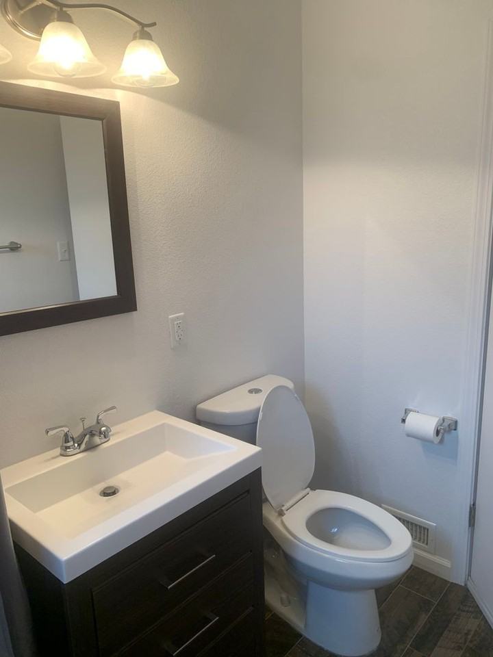 902 Munley Dr - Photo 7 of 18