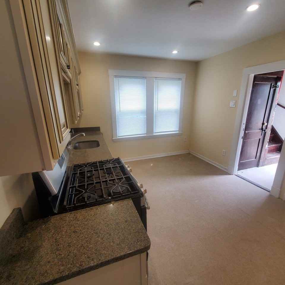 43 Osceola St - Photo 4 of 8