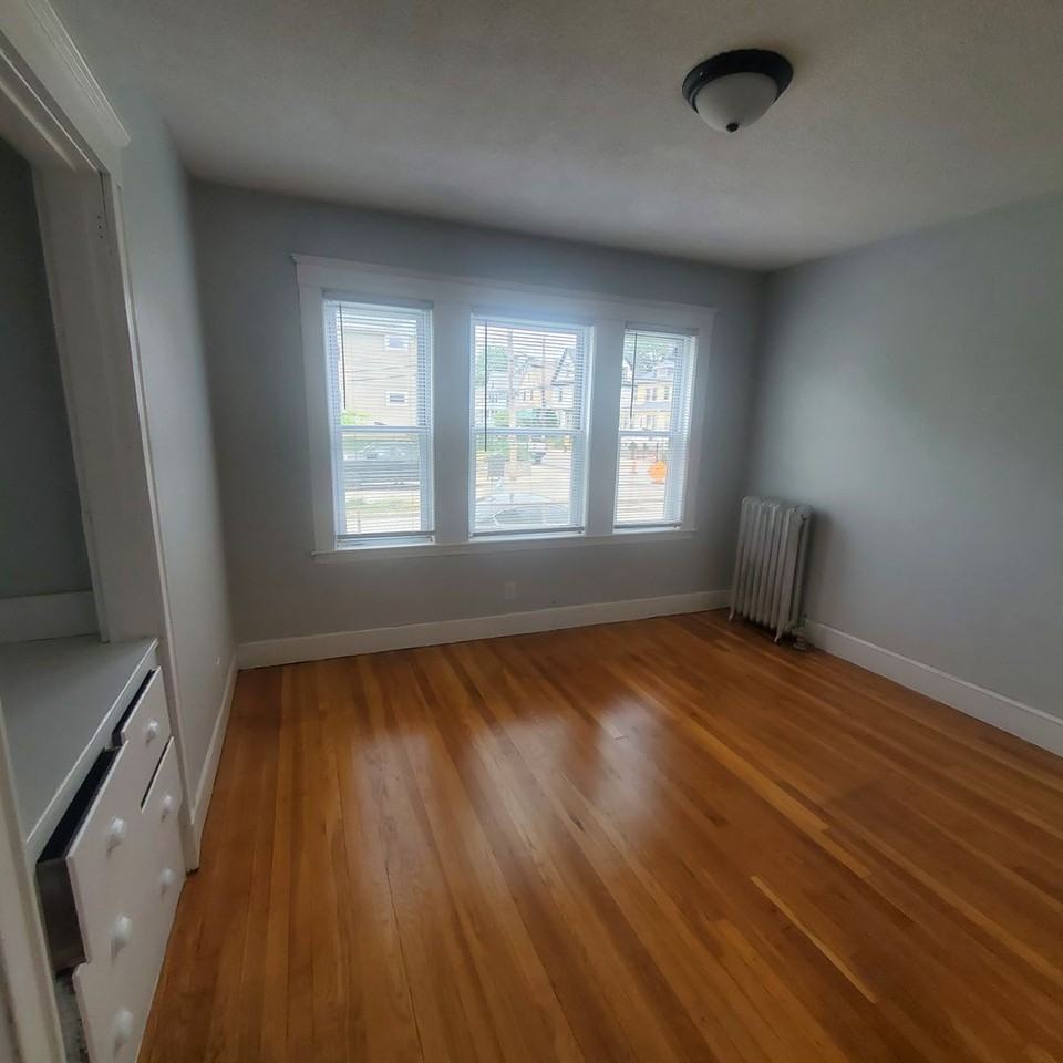 43 Osceola St - Photo 5 of 8