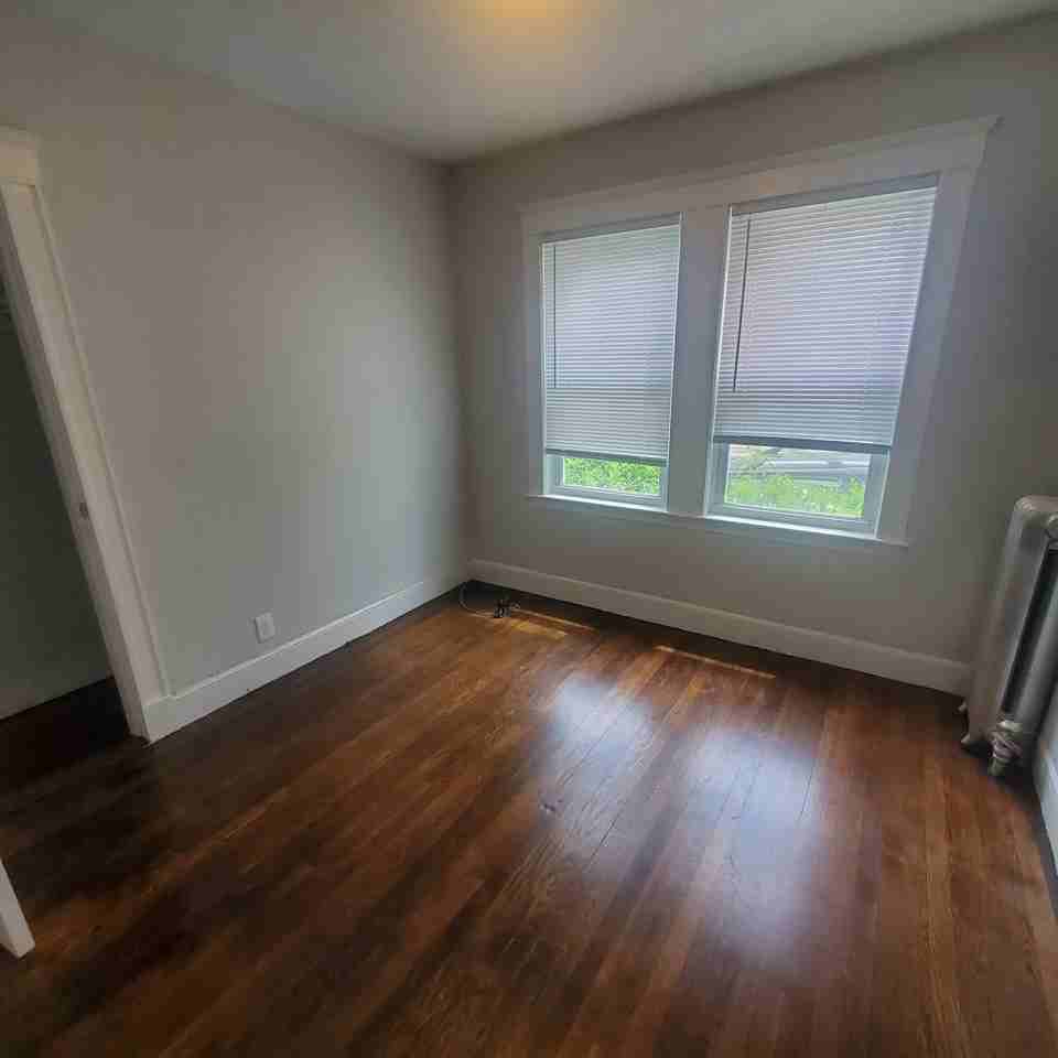 43 Osceola St - Photo 7 of 8