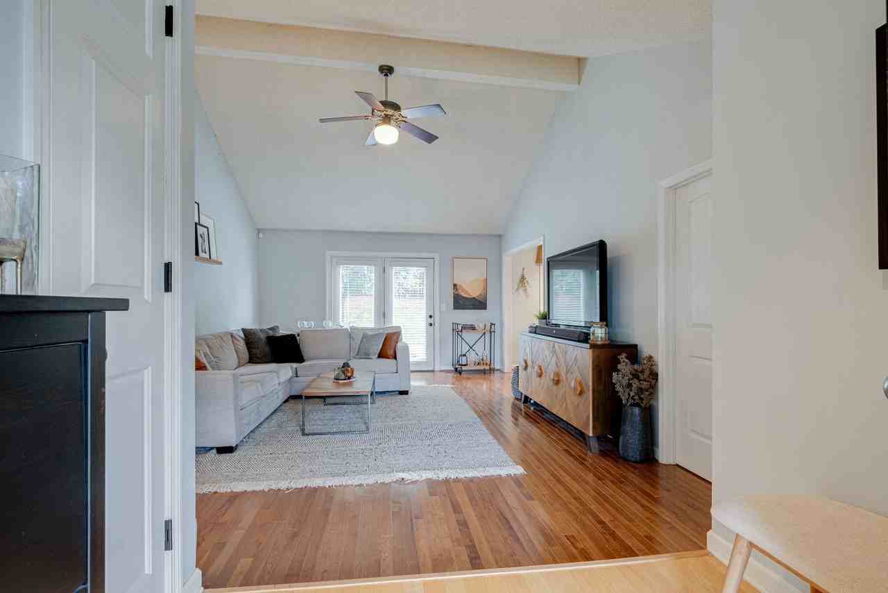5148 Village Trce - Photo 6 of 25