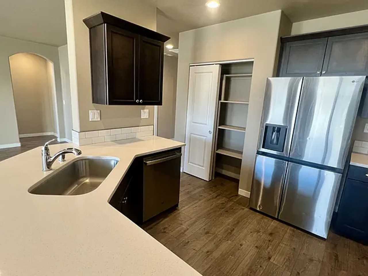 2395 Chelan St - Photo 4 of 7
