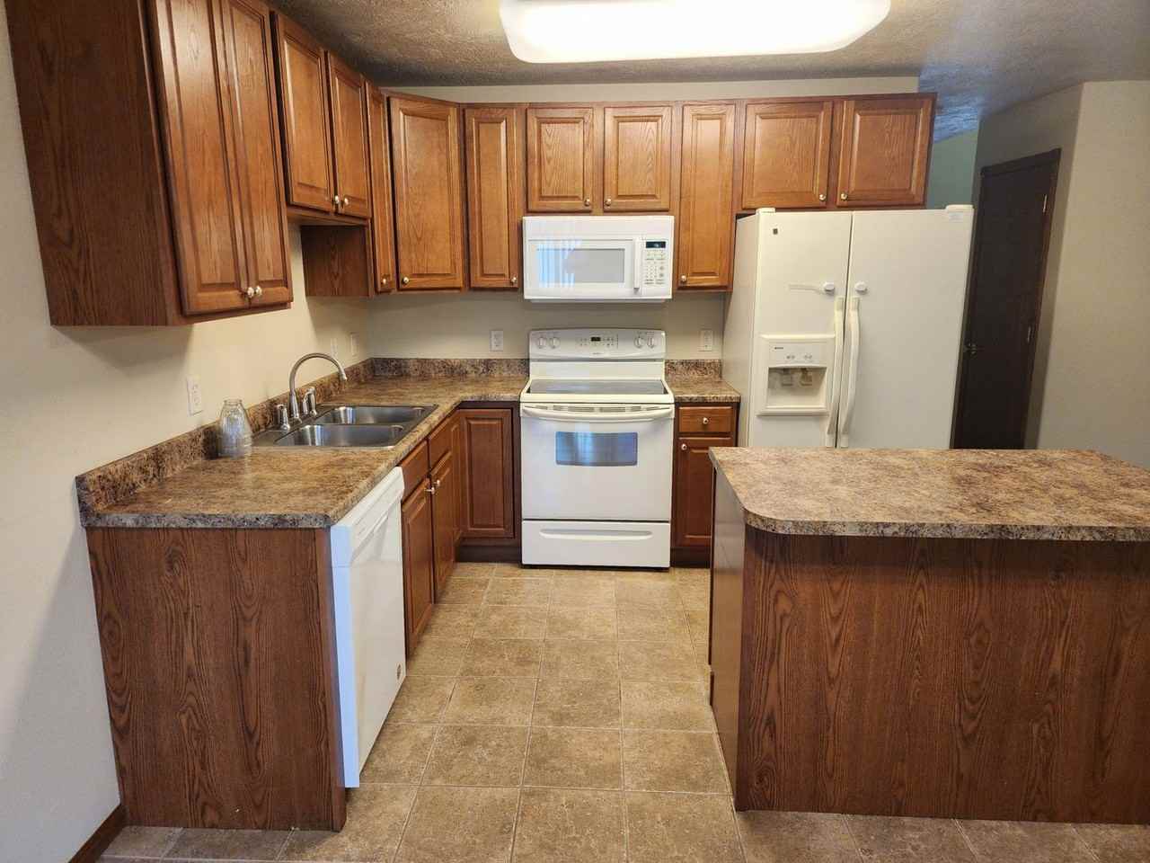 3301 W Bitterroot St - Photo 6 of 17