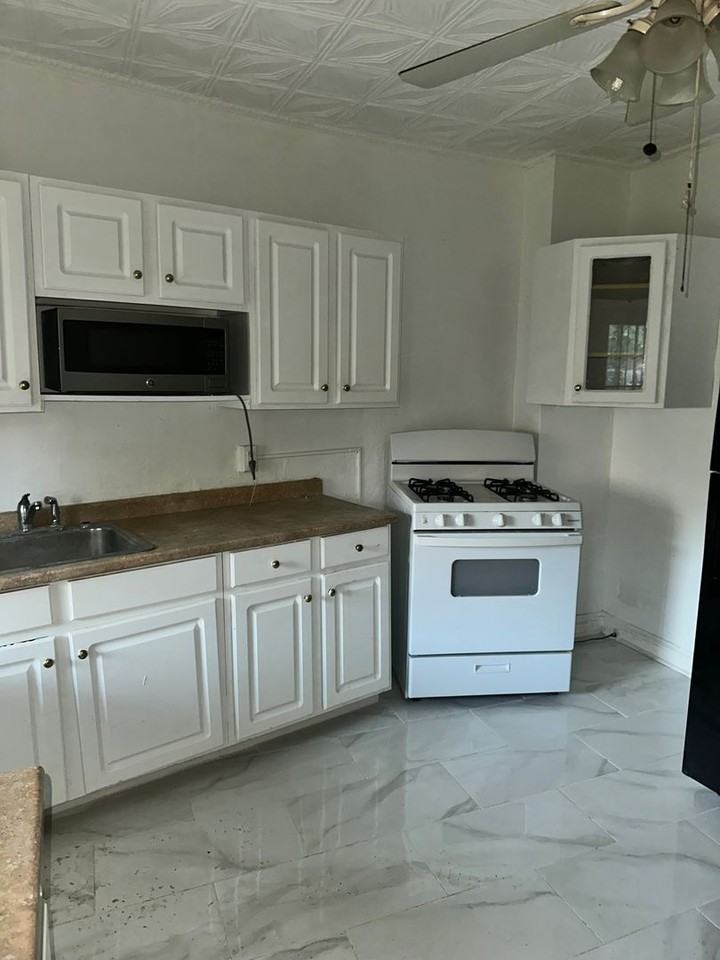 2019 Cecil Ave - Photo 7 of 15