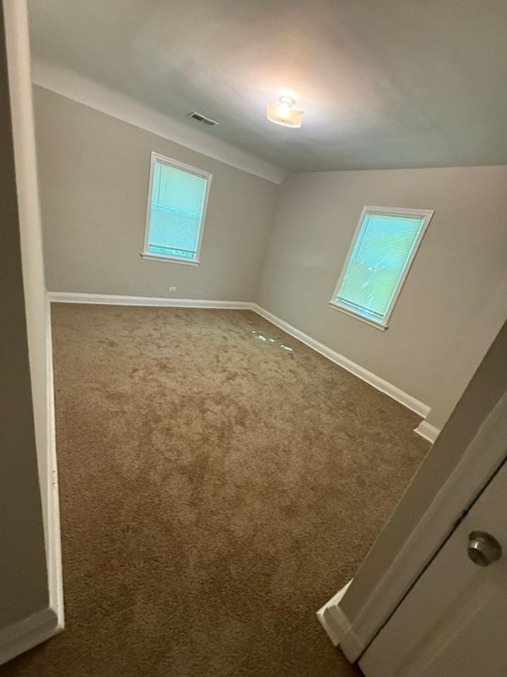 5510 Lothian Rd - Photo 5 of 10