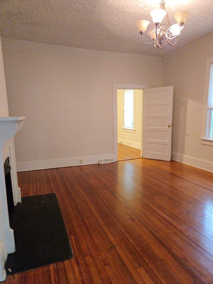 700 Summit Ave #1 - Photo 2 of 15