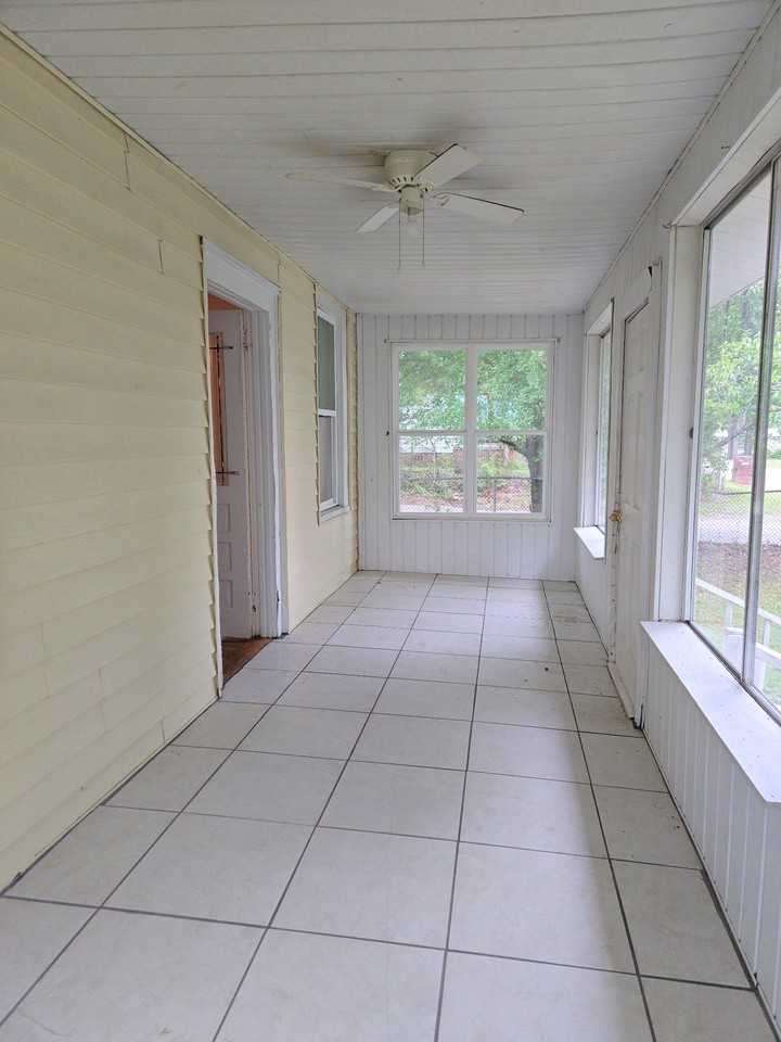 700 Summit Ave #1 - Photo 6 of 15