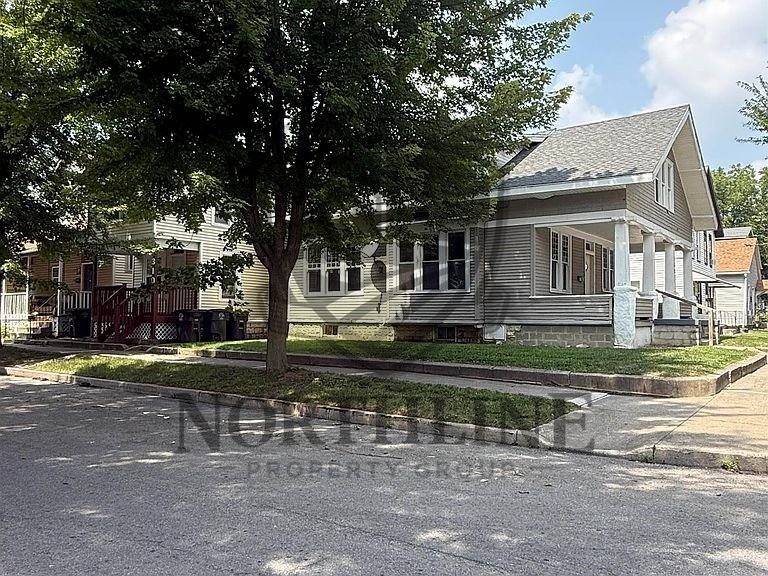 1403 Cass St #1 - Photo 2 of 14